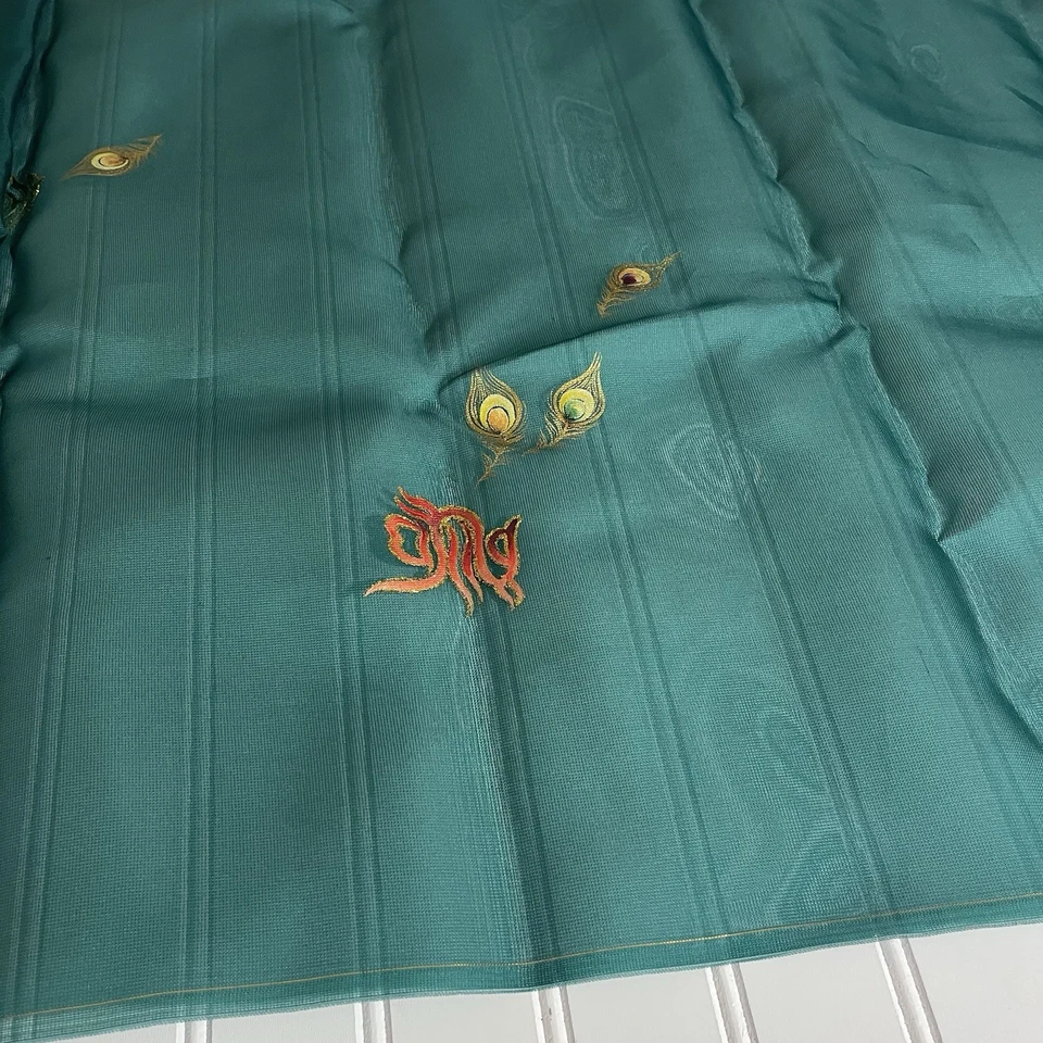 SILK Dark Green FABRIC 2 Yards x 21 Inches Wide or 72 Inches x 21 Wide - Image 3 of 4