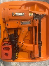 Paslode IM200 Staple Gun. Stapler