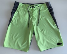 OAKLEY Men  s Board Shorts Size 32 Swim Trunks Swim Shorts Beach Surf Green