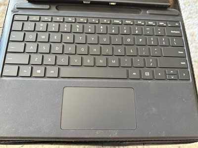 Microsoft Surface Pro Signature Keyboard 1864 - Black (non