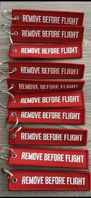 Remove before Flight   Schlüsselanhänger   gestickt   10 Stück   NEU