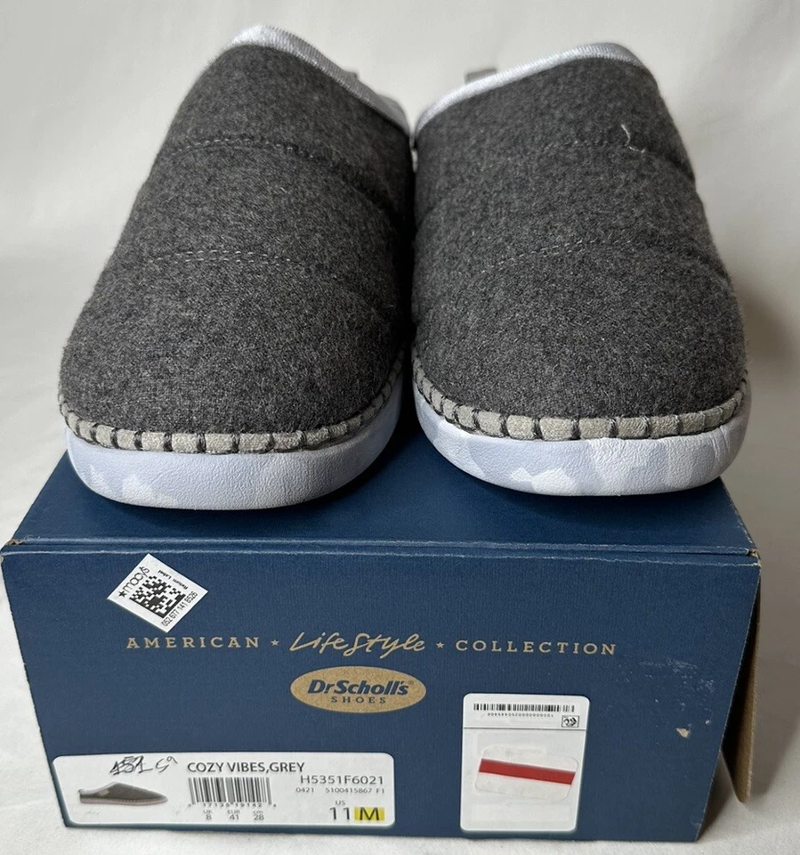 Zapatilla acolchada Dr Scholls para mujer acogedora vibración tacón plano sin cordones azul marino 11 M nueva Foto 2 de 4