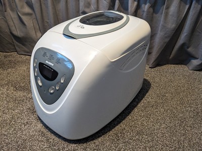 Alaska BM2600 Brotbackautomat mit 12 Programmen weiß