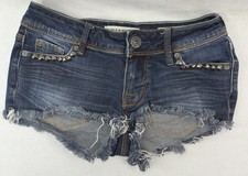 Bullhead Denim Co. Shorts Womens Size 0 Studded Pockets Frayed Raw Hem Low Rise