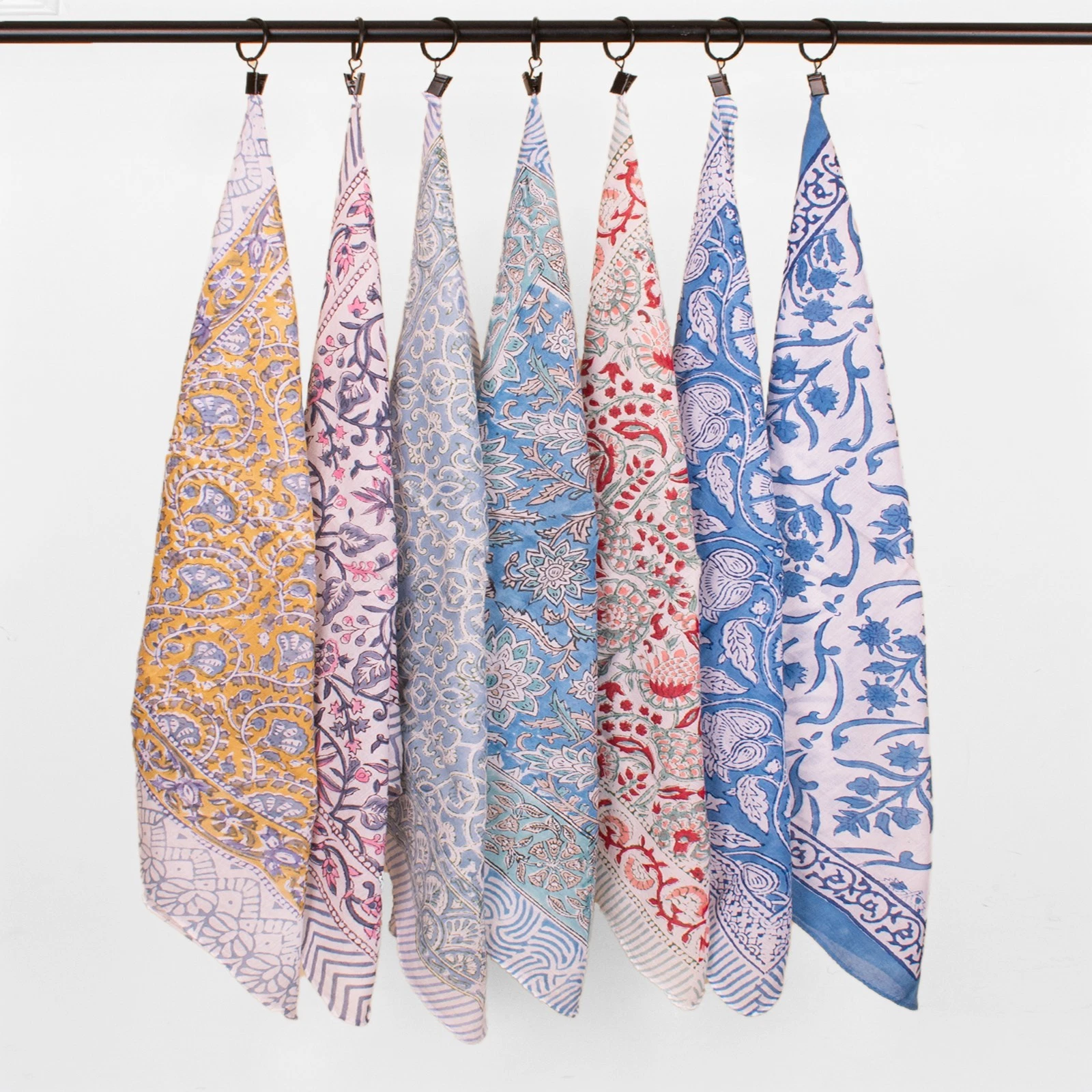 Set Of 7 Durable Outdoor Cotton Bandana Hikers Block-Printed Neckerchief Scarfs
Opens in a new windo