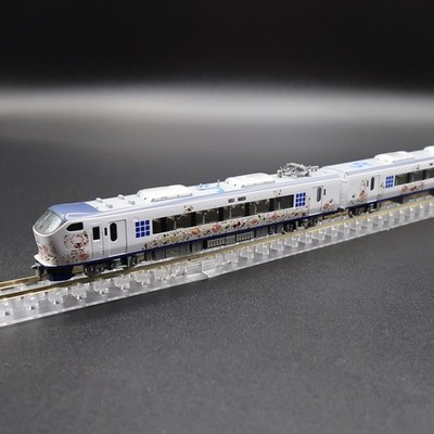 Tomix 97208 - 281 'Haruka' (Hello Kitty/Ouigi Livery - 3-Car Add-on Set)- Spur N