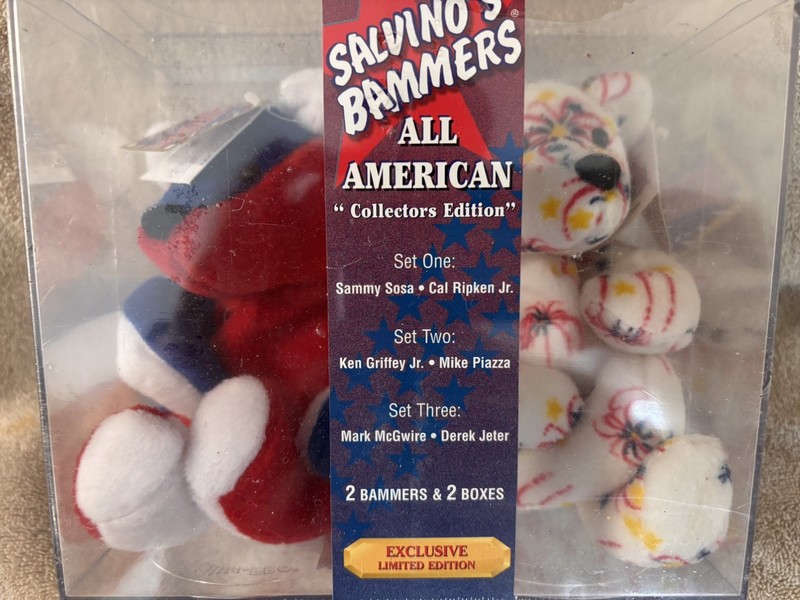 Bam Beanos Limited, Edition, Ken Griffey and Mike Piazza Beanie Bears. ￼
