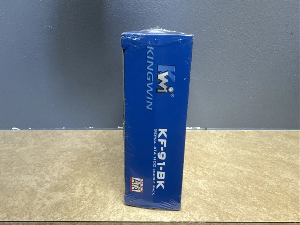 Kingwin KF-91-BK Aluminum Serial ATA Mobile Rack HDD Internal w/ Fan, Keys - Image 4 of 4