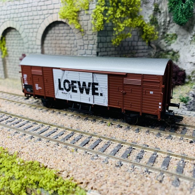 Wagon couvert Gbkl 238 LOEWE Marklin 46155 miniature HO 1/87 pour réseau ferroviaire DB époque IV
