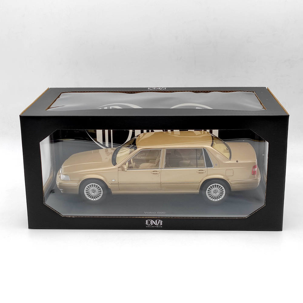 DNA Collectibles 1:18 Volvo S90 Royal Année De Construction 1998 Champagne Dna000152