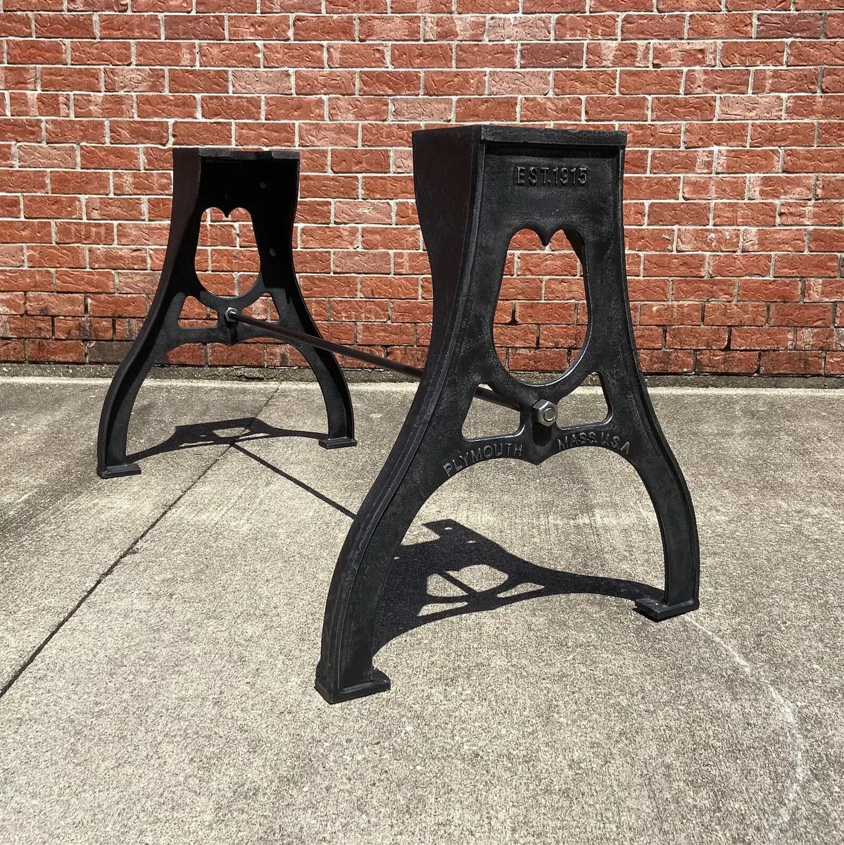 Industrial design best sale table legs