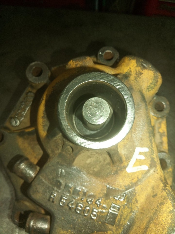 R55164 R55164 R54805 Tractor Water Pump Fits John Deere 2630 2640. | eBay