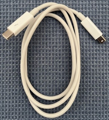 Original, Original, Apple Thunderbolt 1 oder 2 Kabel, weiß, 1m.