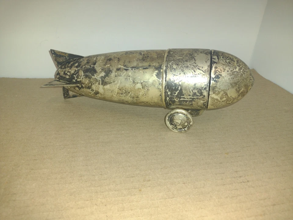 VNTG Restoration Hardware Remarkable Zepplin Blimp Martini Shaker Silverplate - Image 3 of 4