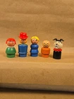 Vintage Fisher-Price Little People WOOD FAMILY both heads & body Excellent