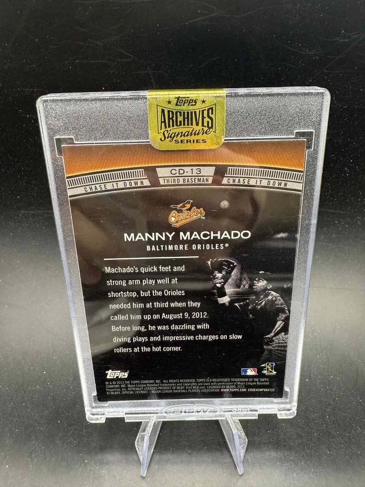 2025 Topps Archives Manny Machado #1/1 RC Rookie cubierta automática 2013 Topps Padres Foto 2 de 2