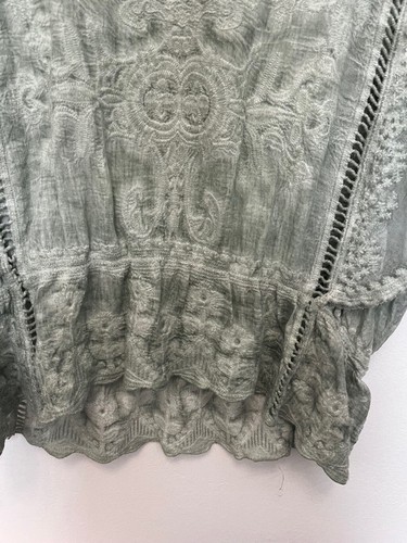 Democracy Women's Mineral Wash Crochet Butterfly Sleeve Top Size large Green - Picture 8 of 9