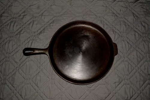 Vintage Wagner Ware 11" Cast Iron Skillet Made in USA Frying Pan Restored