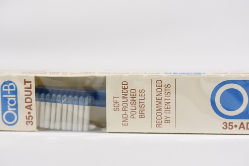 4 Vtg Oral-B Toothbrush 1980s (3) 40 (1) 35 Adult 4-row Soft Bristles SEALED - Picture 6 of 8