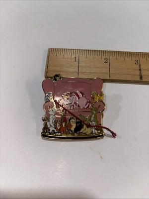 Disney  Pin Cheshire Aristocrats Cat Pin 2005  Rare Disneyland