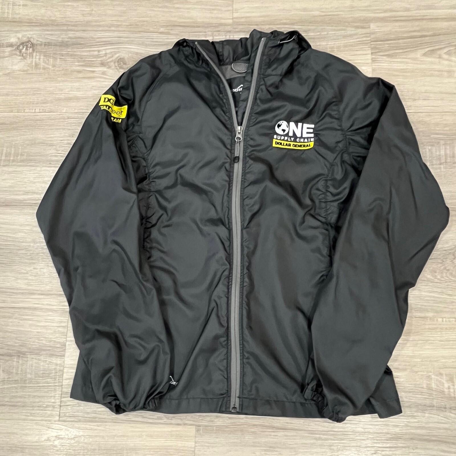 Eddie Bauer One Supply Chain Dollar General ZipUp Size M Raincoat