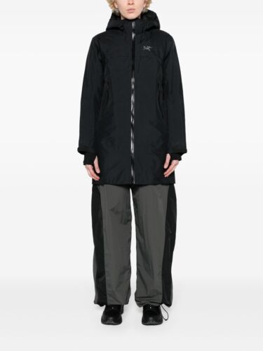 ARCTERYX Wmns Beta Insulated Coat | Goretex | Black Size Small | RRP £600 - Picture 1 of 5