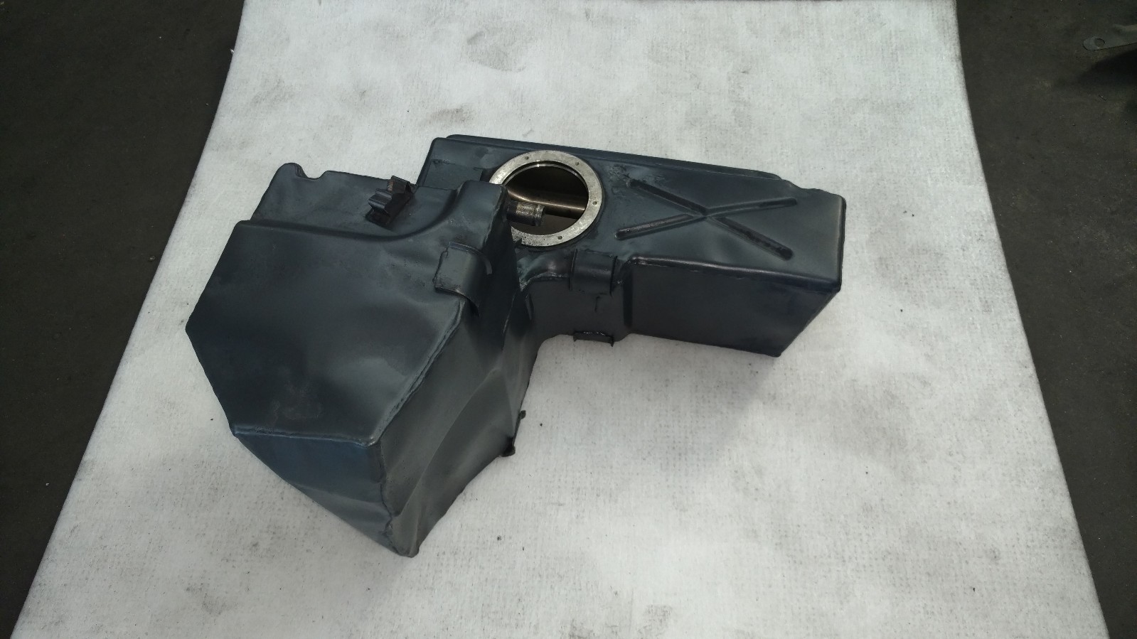 LAMBORGHINI GALLARDO SPYDER DRIVER LEFT SIDE FUEL GAS TANK OEM 407201075A