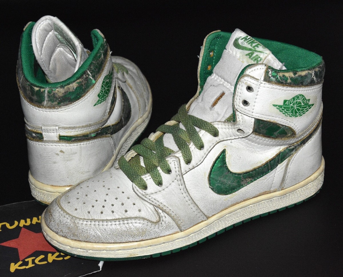 ULTRA RARE🦄 1985 Nike Air Jordan 1 GREEN METALLIC size 8
