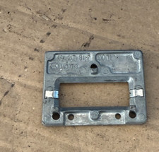 Mercedes W201 W124 W126 Halterplatte Innenspiegel 2018100011