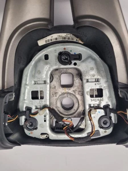 Volante 12-20 CHEVROLET SONIC SEDAN con controles de audio y crucero OEM Foto 4 de 4