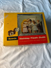 Vintage 1960  s Kodak Brownie Holiday Flash Outfit Camera Original Box Not Tested