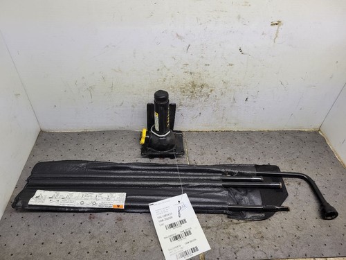 SIERRA 1500 2007-2013 Jack and Tool Kit 1887894
