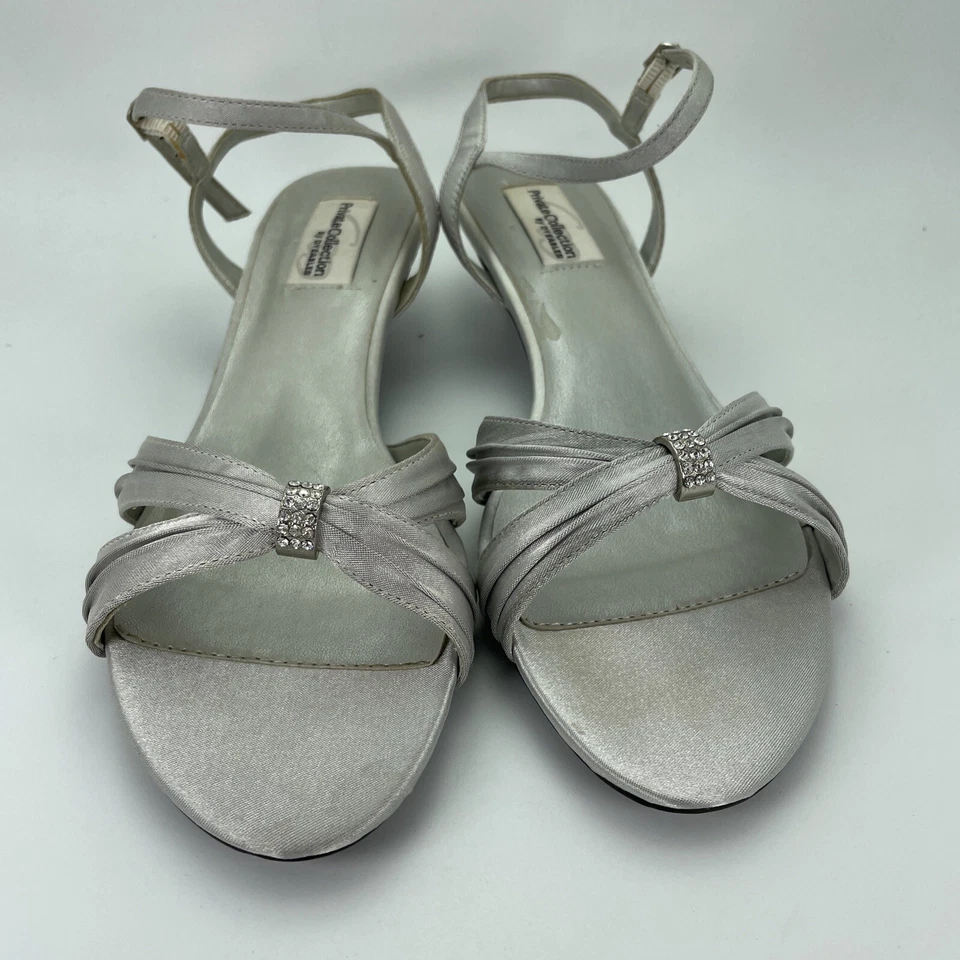 Dyeables Womens Shoes Fiesta Silver Satin 9.5EE Kitten Heel 1 1/4" Rhinestone - Image 2 of 4