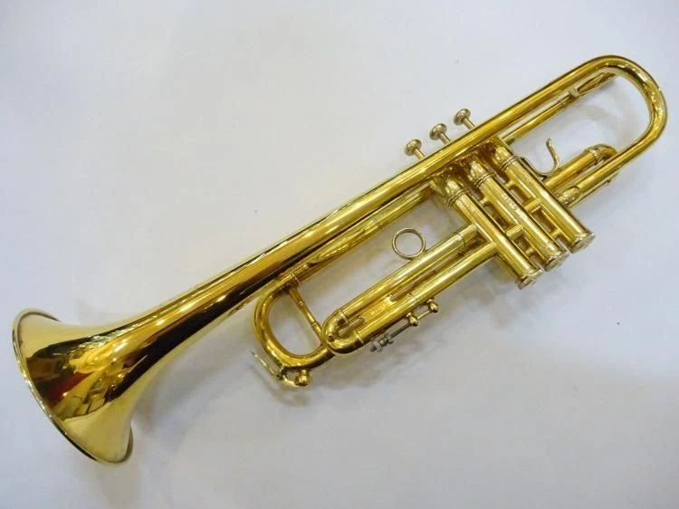 Trompeta E-Benge Resno Campana Templada 3 Chapada en Oro Usada con Estuche Foto 2 de 4