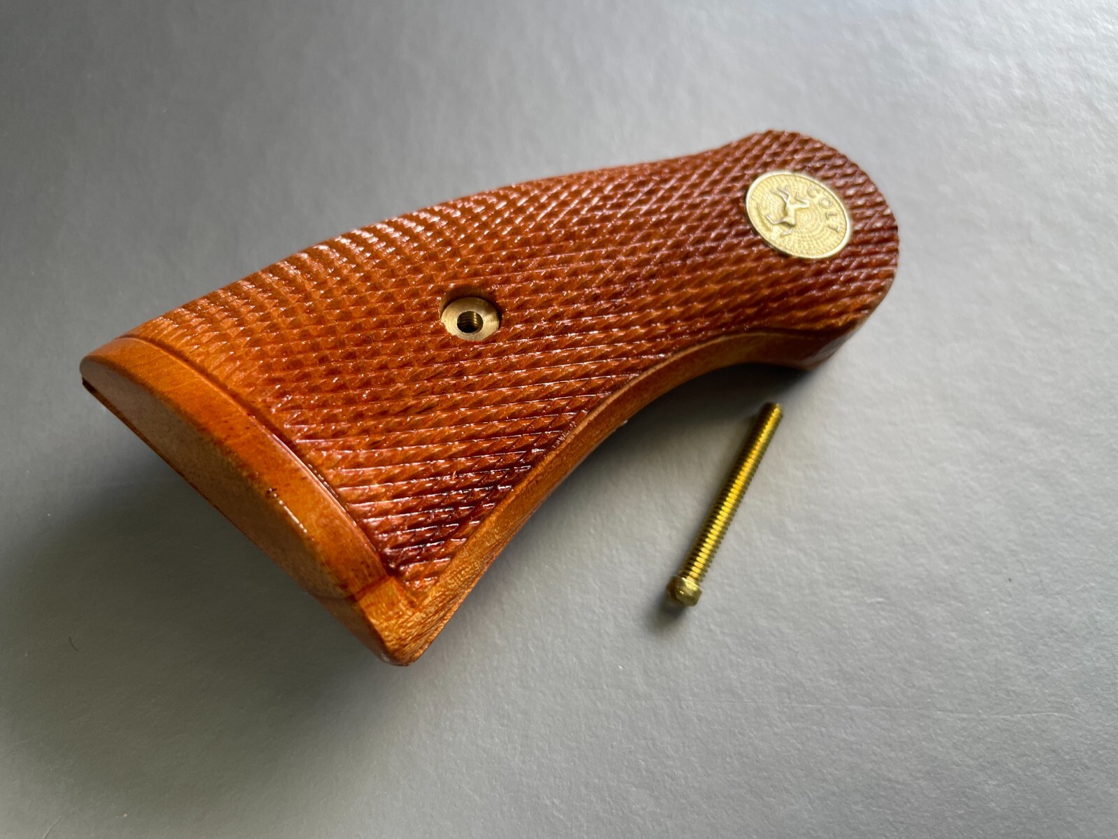 All Checker on Wood Decorative Grips For Colt Python grip, Checker ...