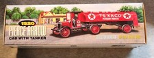 Vintage 1920 Texaco Pierce Arrow Cab 1/34 scale Diecast Metal COA + original box