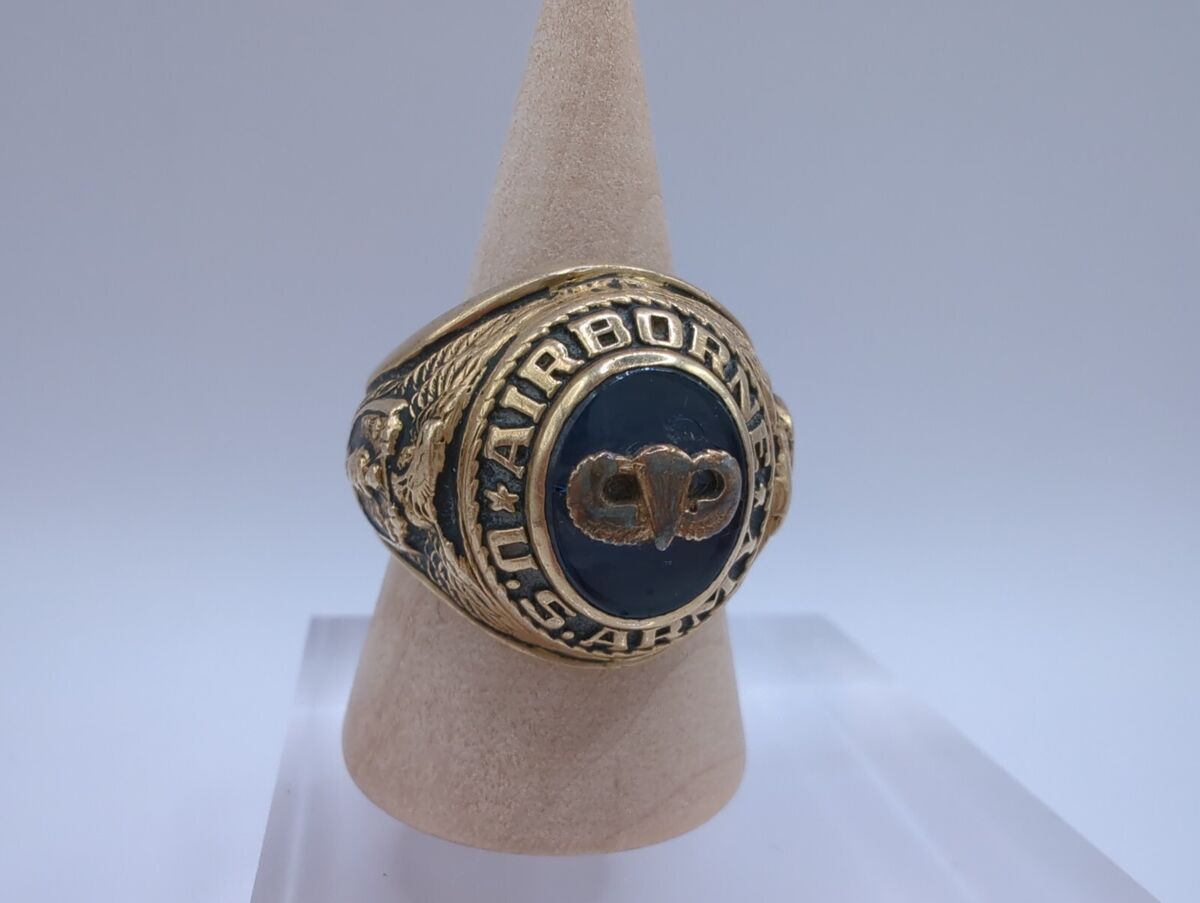 Vintage US Army Airborne Ring 10K Size 10 Syn. Sapphire With Vintage US Army Airborne Ring 10K Size 10 Syn. Sapphire With