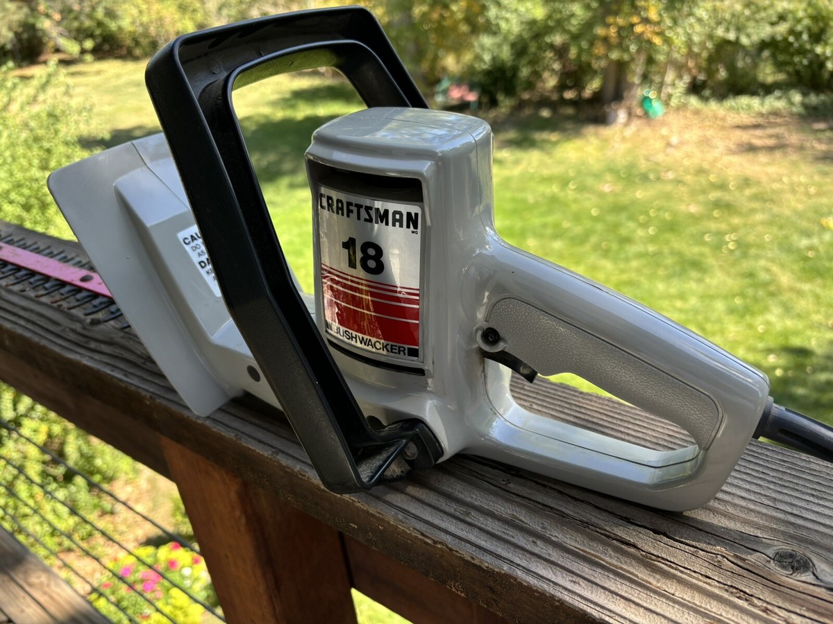 ★htm☆amr★！！18V Craftsman Vintage 18 Bushwacker 18” Electric Hedge Trimmer