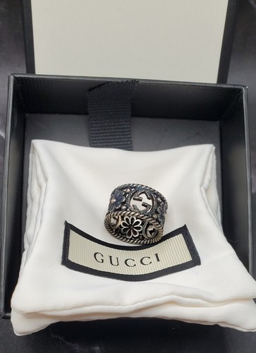 Gucci Silver w/Aged Finish Interlocking G Wide Flower Motif Engraved Band Ring