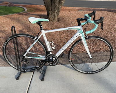 Bianchis Intenso Dama Bianca Road Bike