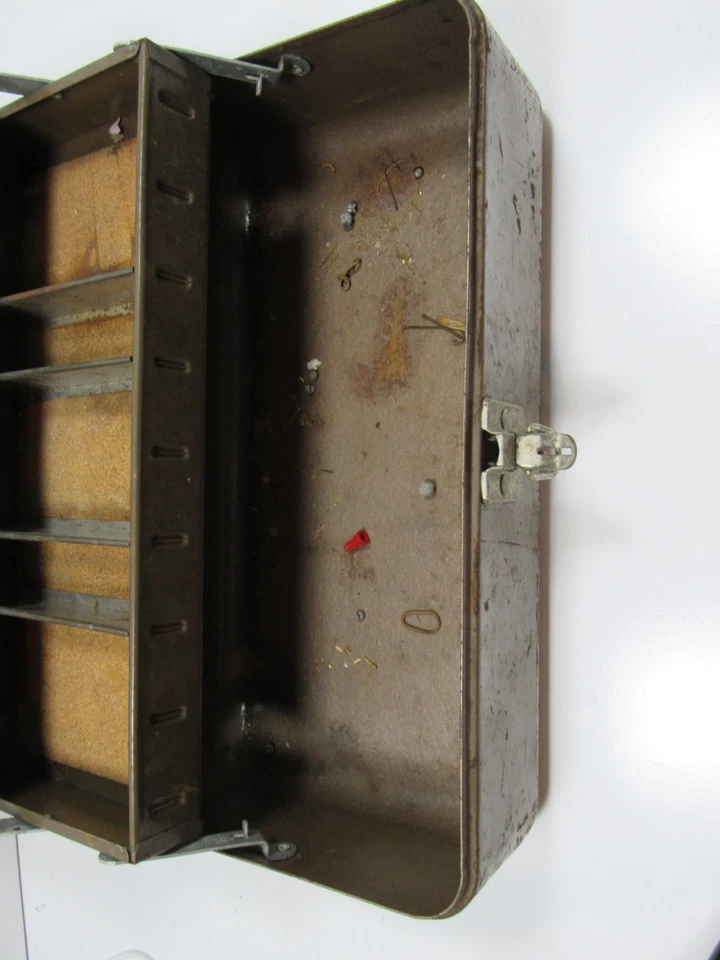 Vintage Simonsen Tan Metal Tool Tackle Box 14" X 7.5" - Image 4 of 4