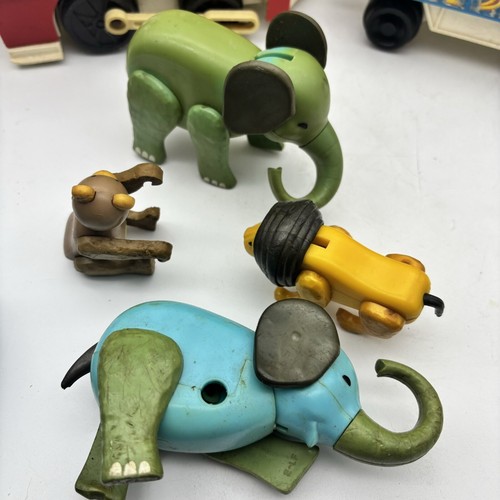 Vintage 1973 Fisher Price Little People Circus Train Set #991 **Read** - Picture 2 of 7