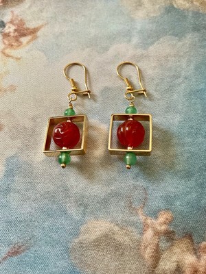 Boucles D'oreilles Anciennes Pendantes - Cornaline Sculptée Et Jade - Plaqué Or - Style Modernist Vintage
