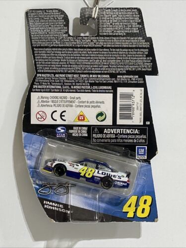 2011 Jimmie Johnson #48 Lowe’s 1/64 NASCAR Authentics Diecast NEW ON CARD - Picture 4 of 6