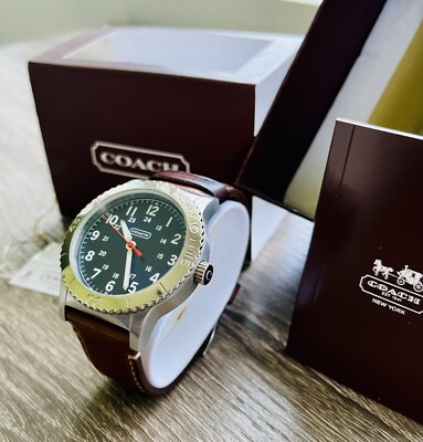 EUC $198 COACH New York Logo W5001 Quartz Mens Designer Leather