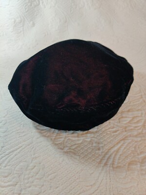 Vintage Hatterdashery Newsboy Cabbie Linened Deep Burgundy Adjustable Hat 1980s