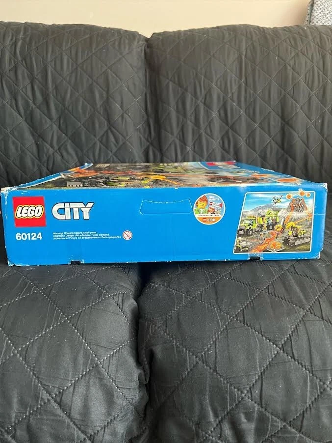 LEGO City Volcano Exploration Base 60124 New Sealed Retired Set - Image 4 of 4