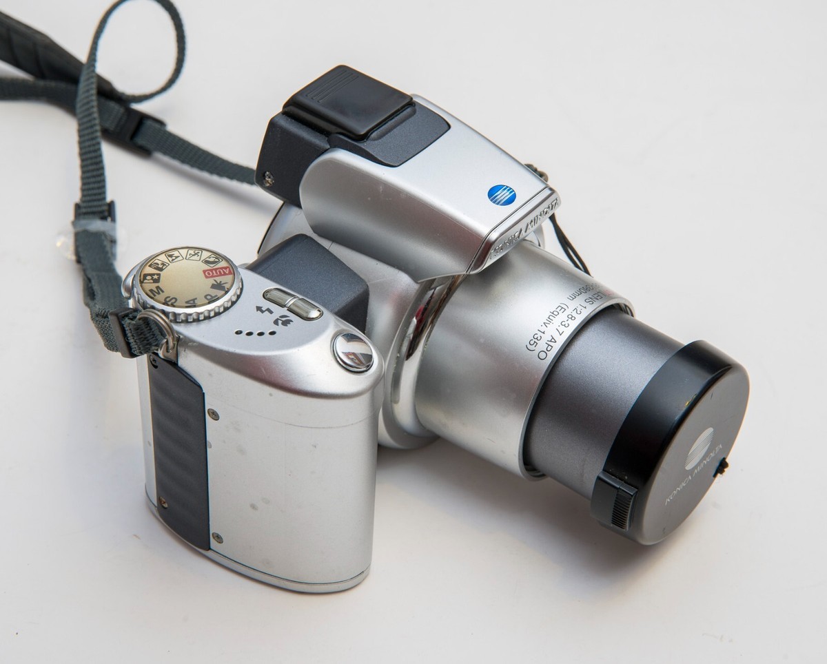 KONICA MINOLTA DiMAGE Xg ＋マリンケース KONICA MINOLTA DiMAGE Xg ＋マリンケース KONICA MINOLTA