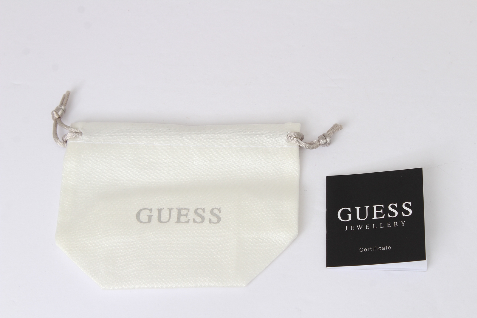 Guess Jewelry UBN80804 Ladies Silver Stainless Steel Heart Charm Chain