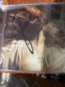 Taylor Swift Fearless Signed | eBay Taylor Swift Fearless Signed | eBay